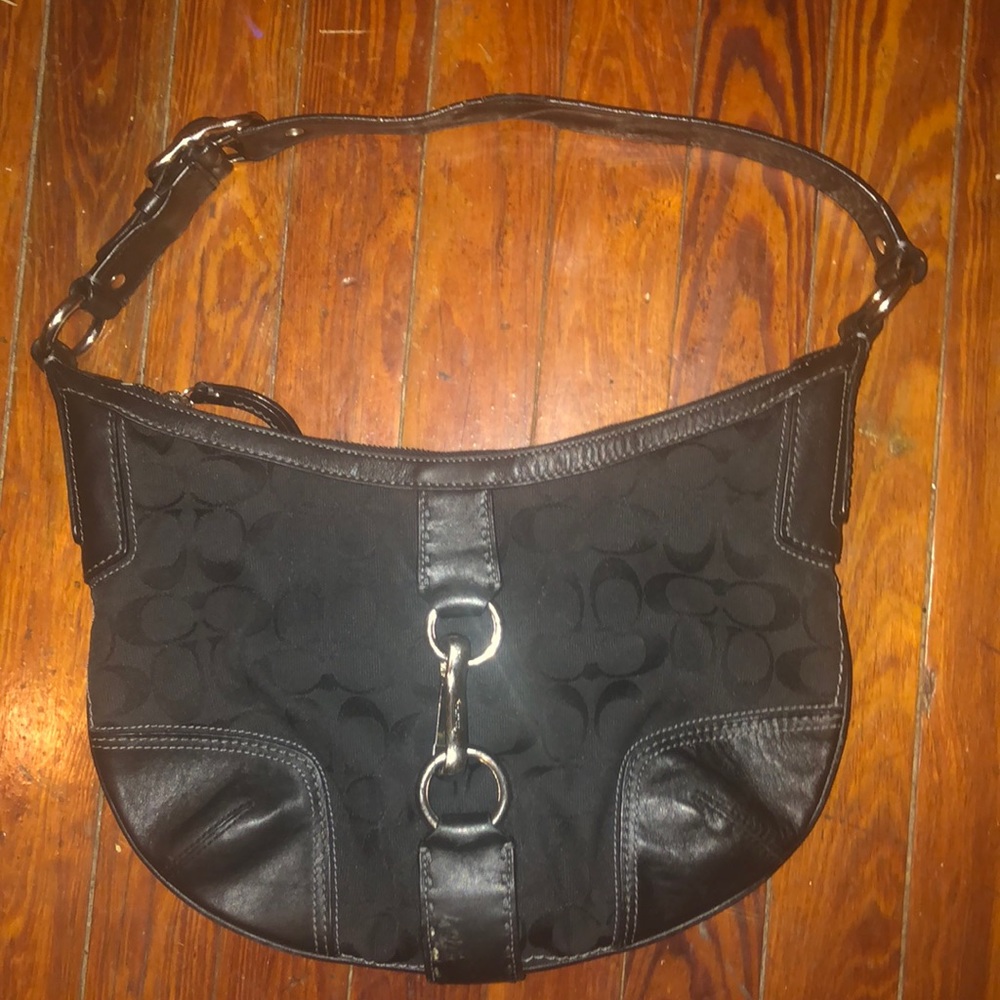 Coach Signature C Shoulder Bag